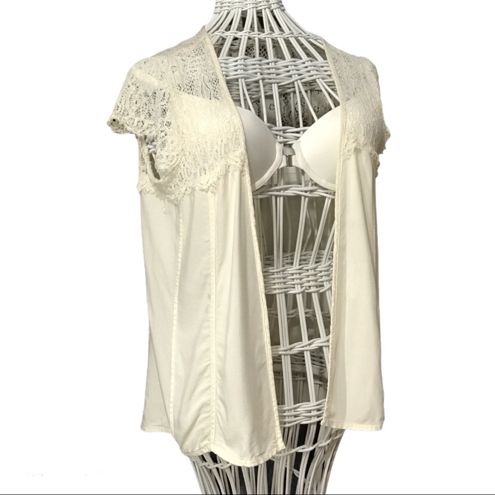 AE Ivory Boho Short Sleeve Open Front Vestardigan